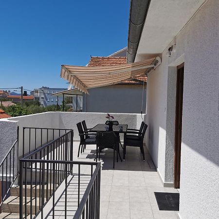 Leona Apartamento Sukošan Exterior foto