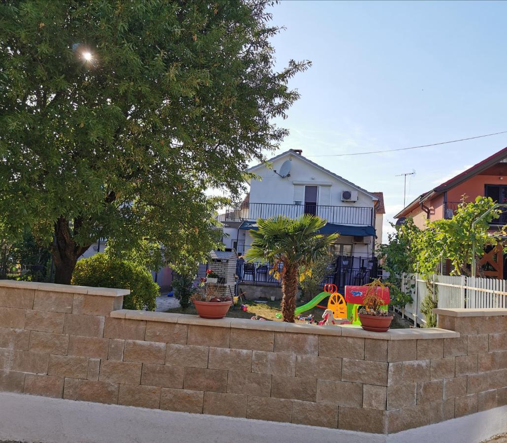 Leona Apartamento Sukošan Exterior foto