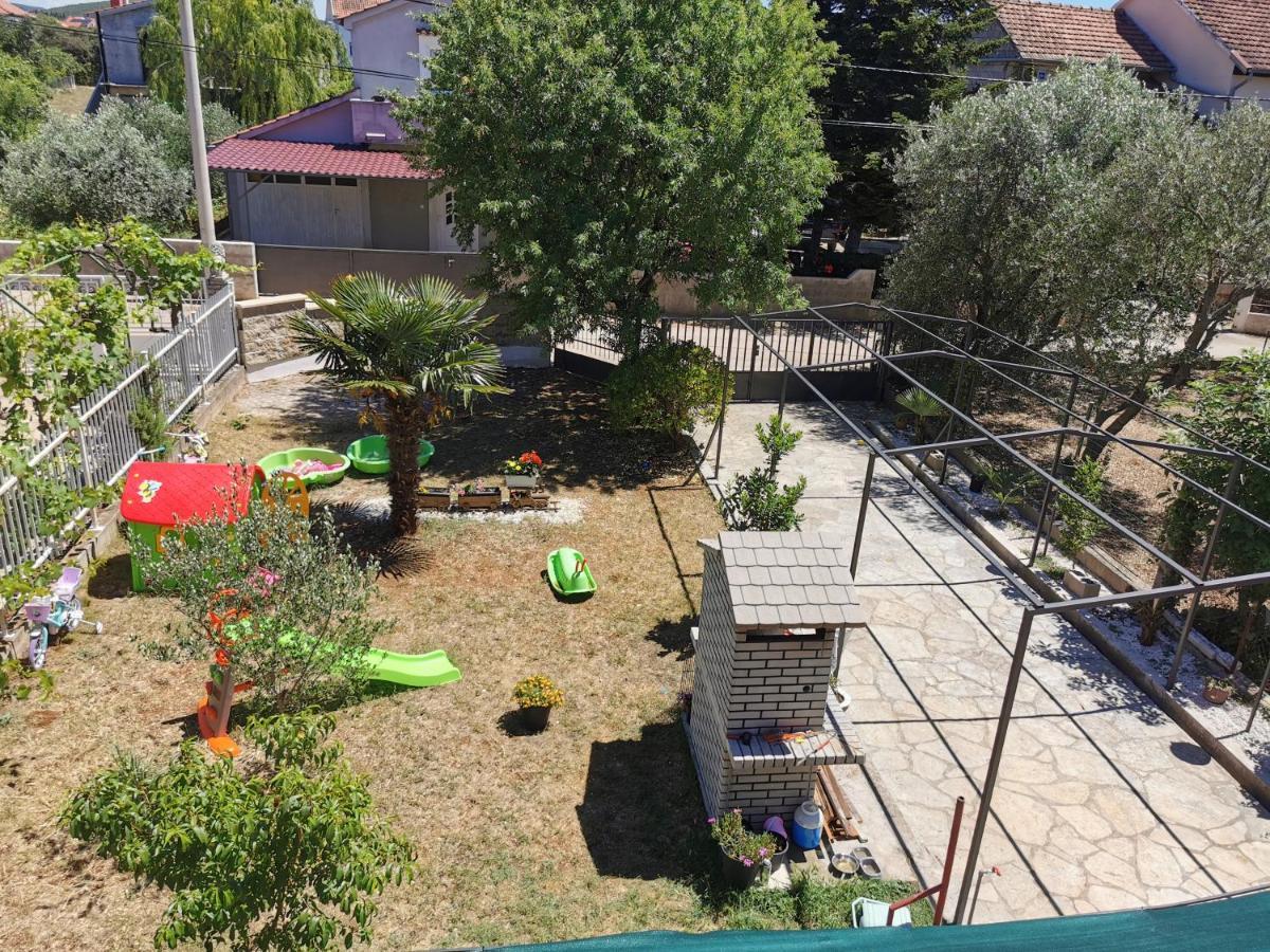 Leona Apartamento Sukošan Exterior foto