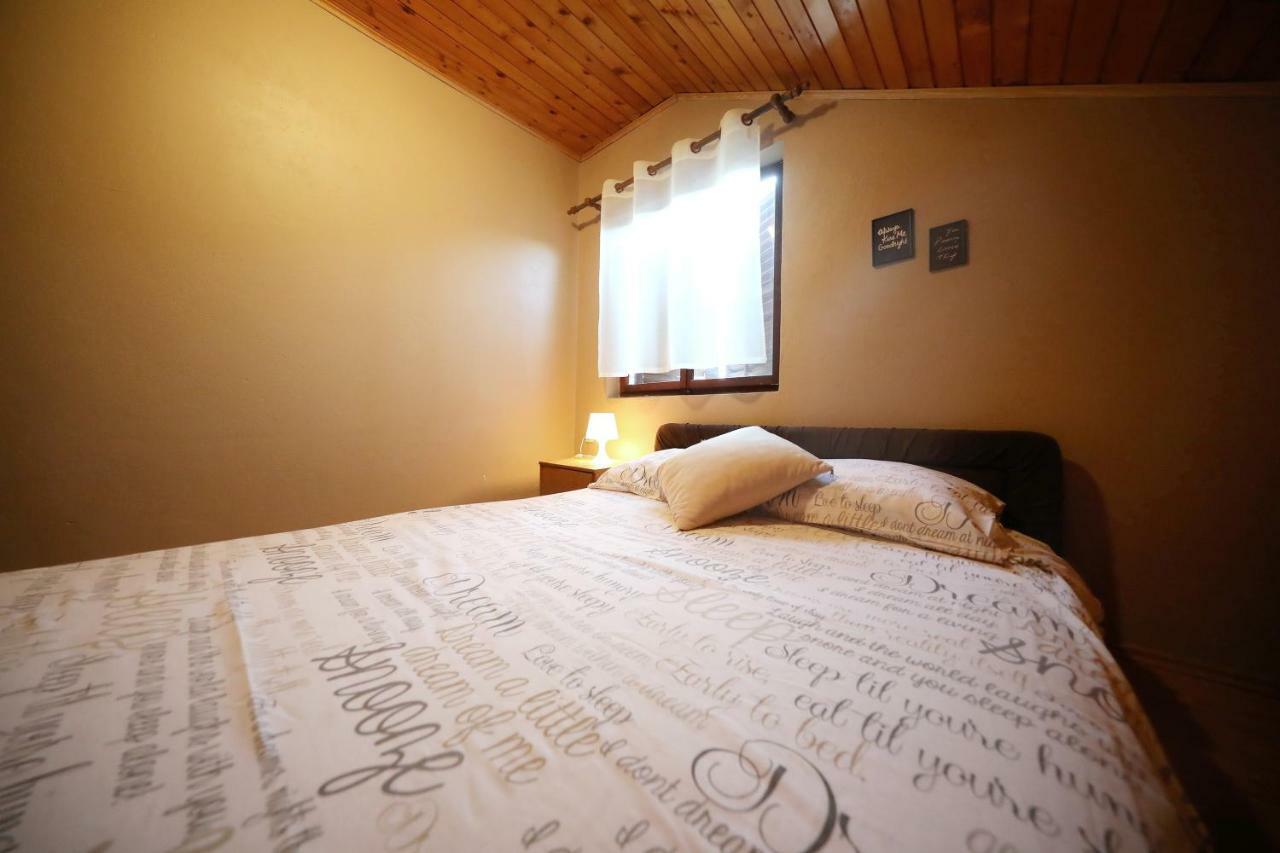 Leona Apartamento Sukošan Exterior foto