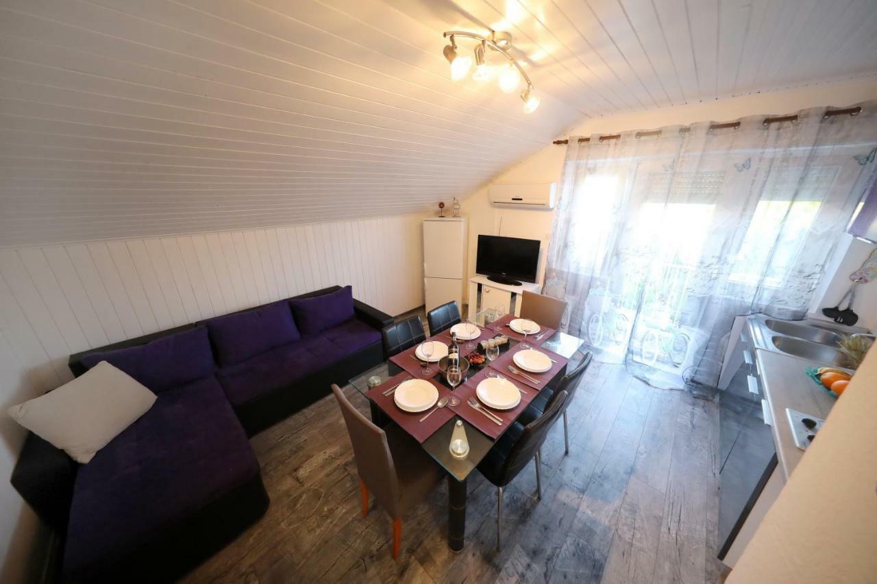 Leona Apartamento Sukošan Exterior foto